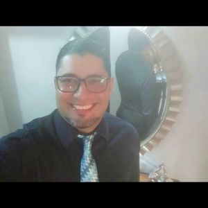 Meet your Posher, Cesar